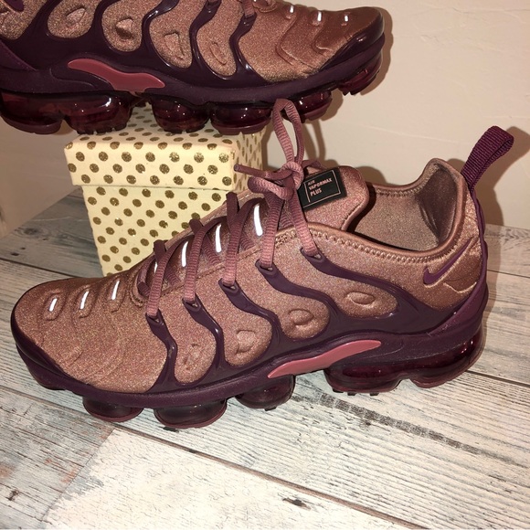 ❌SOLD❌Nike women’s air vapor max plus (rare find) - Picture 3 of 15